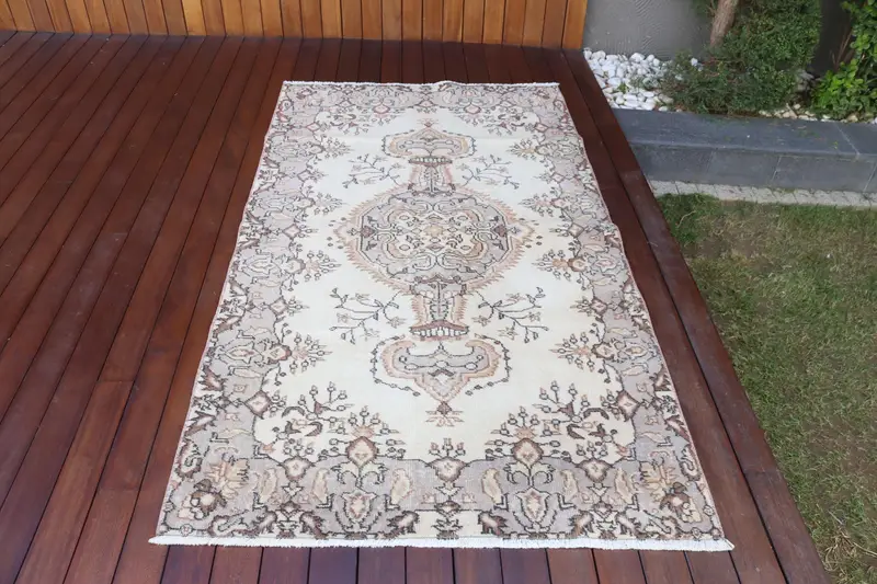 Türk Vintage Halı 3.8x6.8 ft, Oushak Beyaz Fas Yün Halı - 1