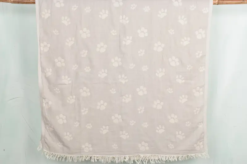 Turkish Bath Towel Light Gray Cotton Paw Design, 36x71 Inches