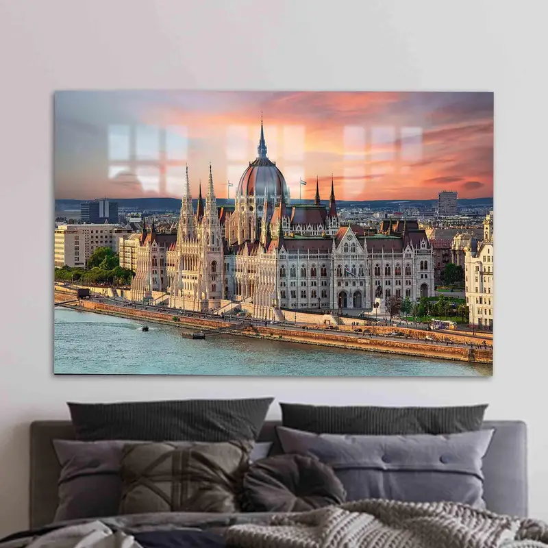 エレガントなプリントガラス: ブダペストのバロック都市景観デザイン