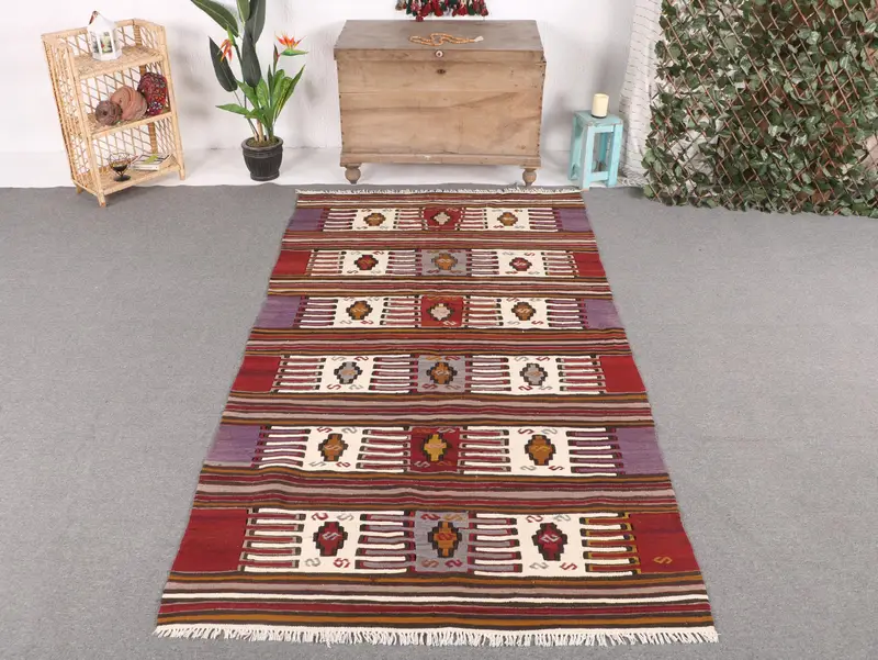 エレガントなベージュ&レッドラグ、4.8x8.5フィートのアニマルプリント