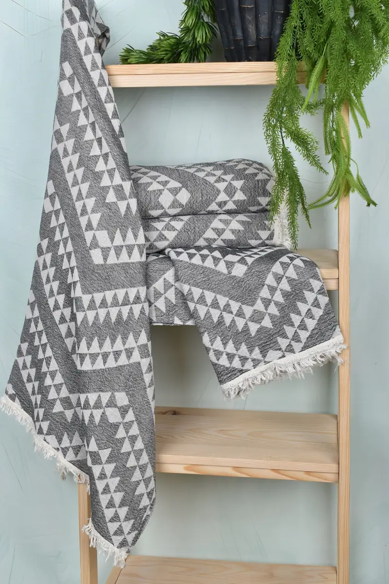 Beach Theme Bachelorette Party Gifts, Bridal Party Gifts, Lightweight Turkish towel, Beach towel, Monogram Beach Towel, 70x40 Cotton Geometric Towel - 7