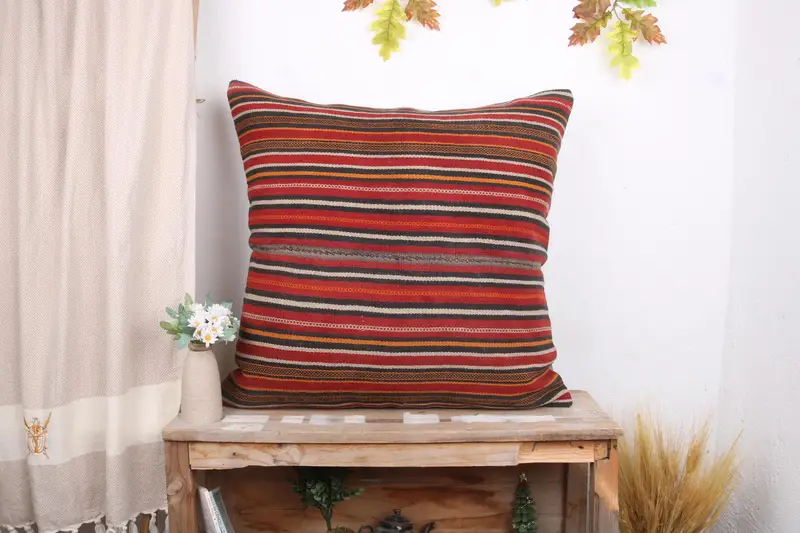 Lounge Throw Pillow, Outdoor Cushion Cover, Cushion Case, Home Decor Pillow, Vintage Kilim Throw Pillow, Pillow for Sofa, 28x28 Red Cushion Cover - 1