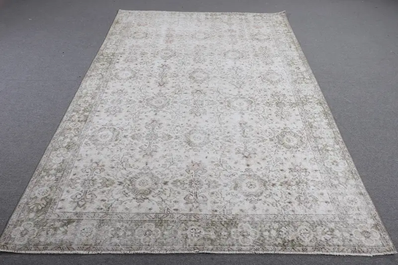 5.8x8.9 ft Vintage Büyük Halı, Türk Beyaz Bordürlü Halı - 1