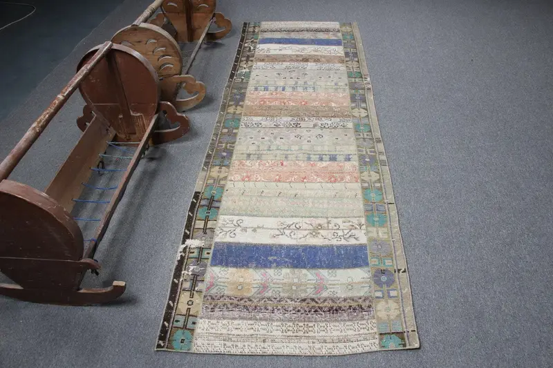 Oushak Vintage Halı, 2.8x8.9 ft Türk Halısı, Mavi Hayvan Baskı Yün Halı - 1