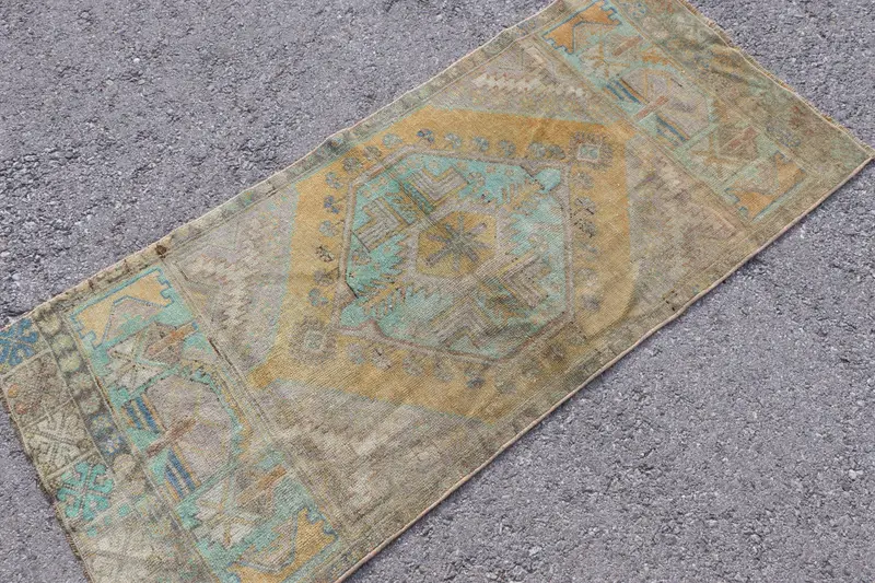 2.4x5.3 ft Vintage Türk Halısı, Küçük Halı, Mavi Sarı Soyut Yün Halı - 1