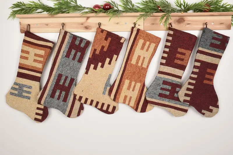Patrón de adornos navideños Kilim festivos, media de Anatolia de 7 pulgadas