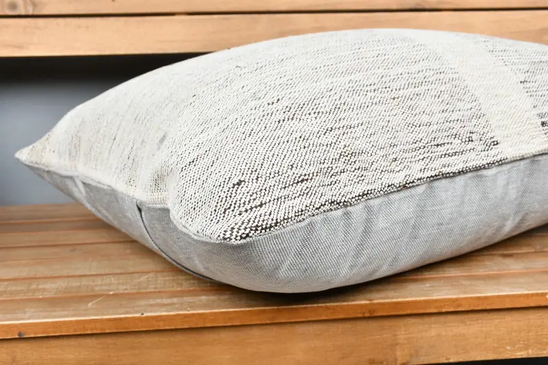Cozy Throw Cushion Case, Antique Pillows, Pillow, Decorative Pillow, Ethnical Kilim Rug Pillow, Handmade Kilim Cushion, 20x28 White Pillow Case - 4