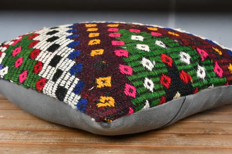 Kilim Pillow Cover, 18x18 Green Pillow, Pillow for Couch, Anatolian Cushion Cover, Cushion Case, Turkish Pillow, Outdoor Cushion Case - 4