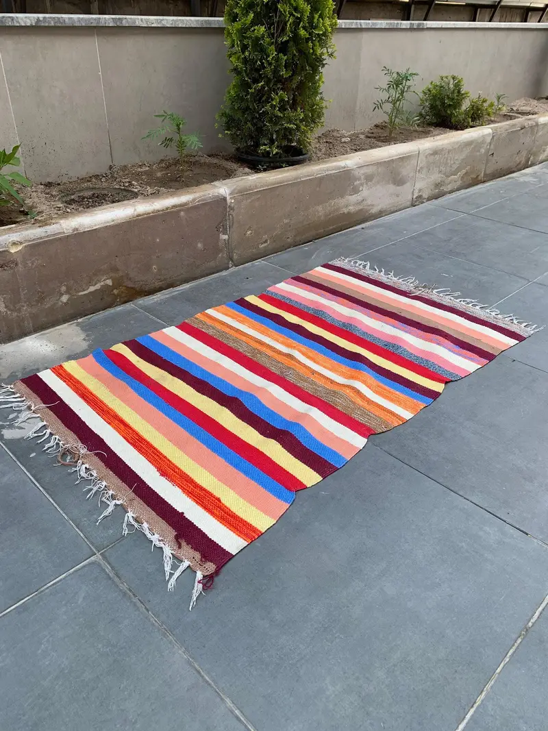 Türk Kilim Halısı 2,6x4,4 ft (79x135 cm), Kırmızı Ombré Vintage Halı - 1
