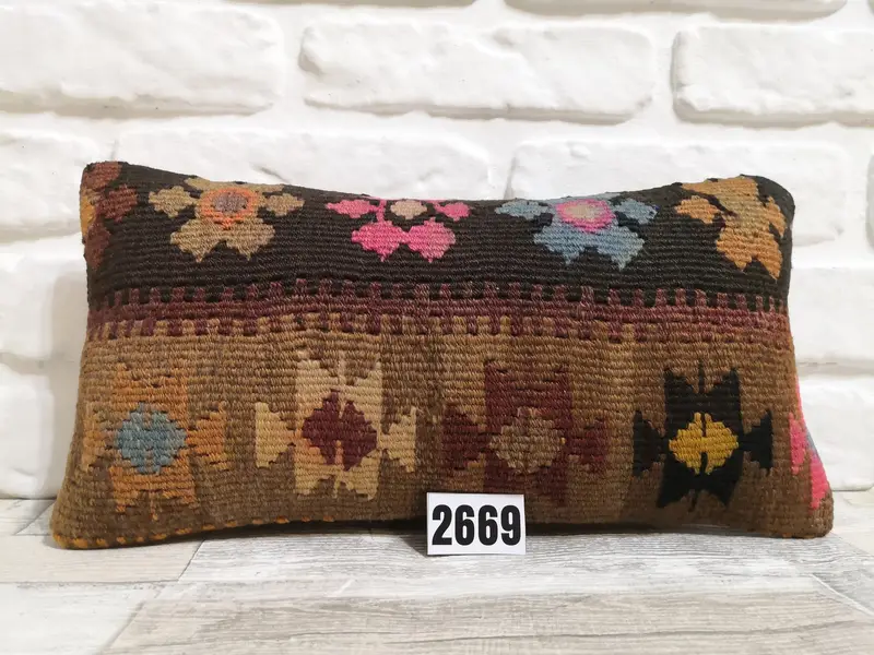 Handgefertigter Kelim-Kissenbezug, geometrisches Woll-Wurfkissen