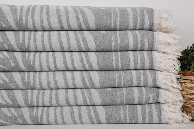 Lightweight Turkish towel, Pool Towels, Bridesmaid Gift Towel, Gift For Coworker, 70x40 Cotton Floral Design Towel, Organic towel, Decorative Towel - 3