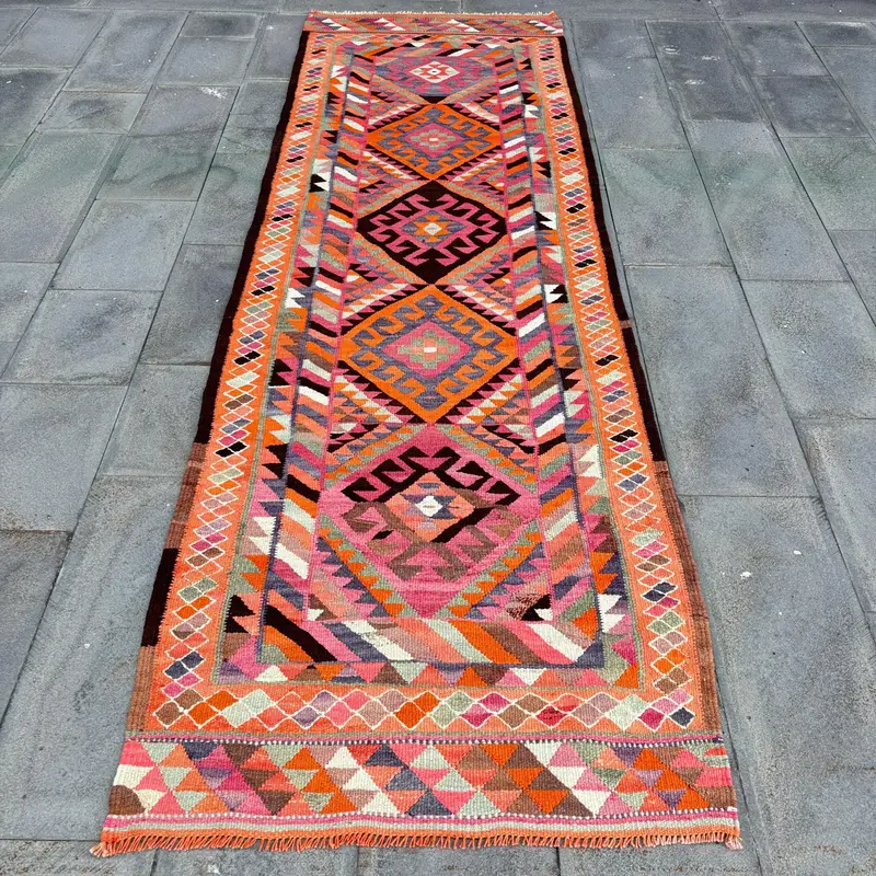 オレンジのアニマルプリントラグ、鮮やかな3.2x10.4フィートの装飾