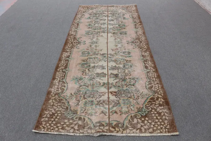 Kahverengi Oryantal Halı, 9x8,96 ft Zarif Bej Vurgulu