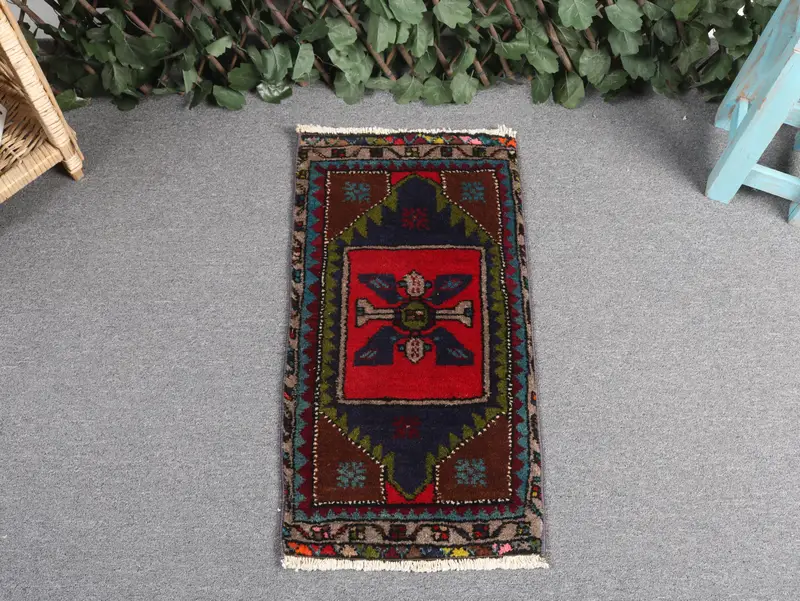 1.2x2.3フィートラグ、ブルーオンブレ、レッドアクセント