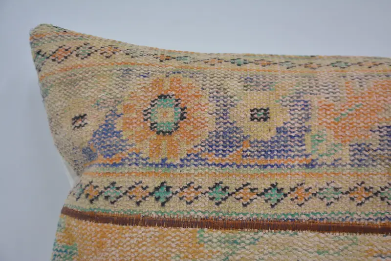 Kilim Pillow, Pillow Cover, One Of A Kind Pillow, Gift Pillow, Retro Throw Pillow, Interior Designer Pillow, 20x28 Beige Pillow Cover - 2