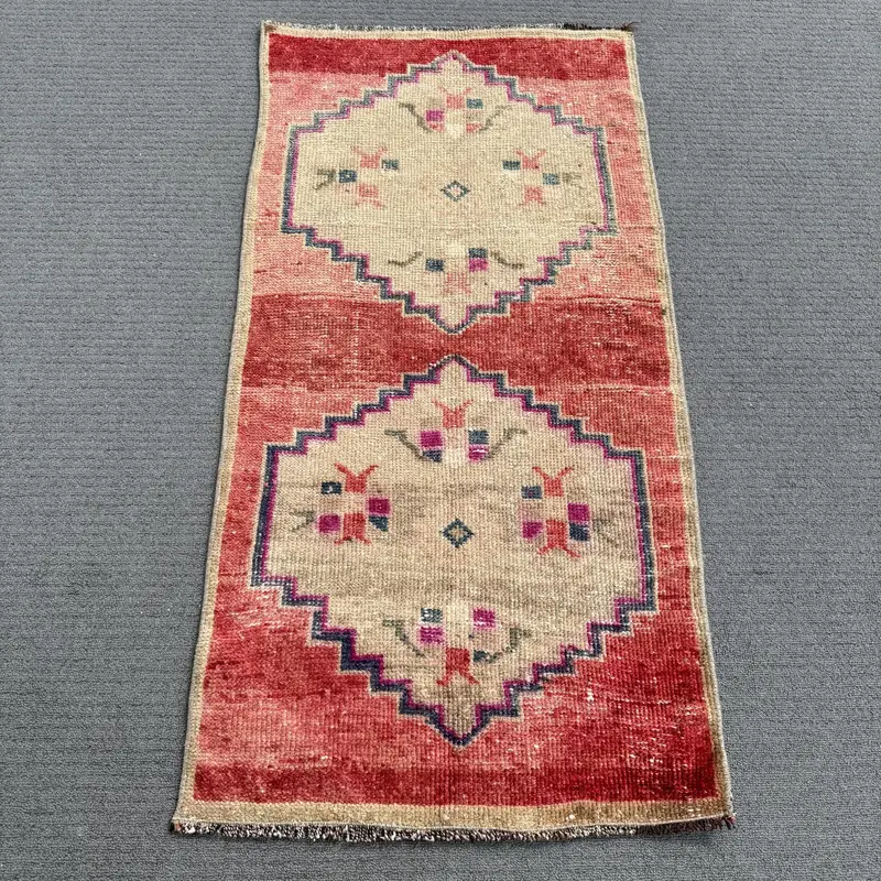 Red and Beige Floral Rug, 0.1x3.3 ft Elegant Design