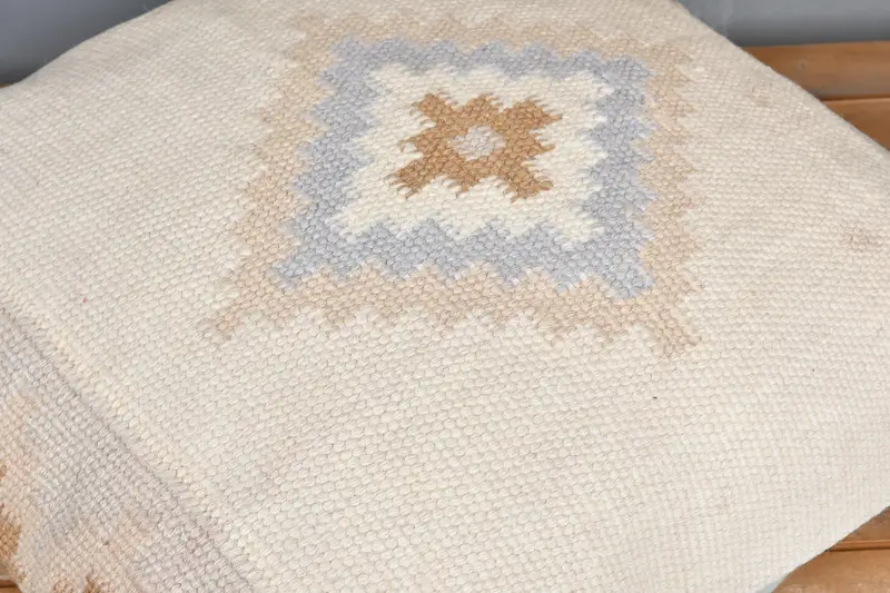Throw Kilim Pillow, Interior Designer Pillow, 24x24 White Pillow Cover, Square Throw Pillow Sham, Pillow Case, Vintage Kilim Throw Pillow - 3