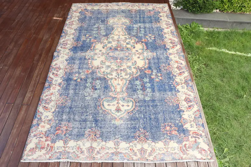 Handmade Blue Ombré Rug, 0.5x9.5 ft Chic Decor