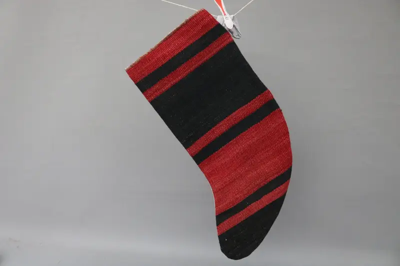 Süslü Kırmızı Noel Çorabı, Şenlikli Tatil Dekoru