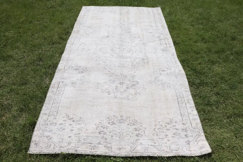 Eleganter beige-schwarzer Teppich, 4,3 x 8,7 Fuß großes botanisches Design