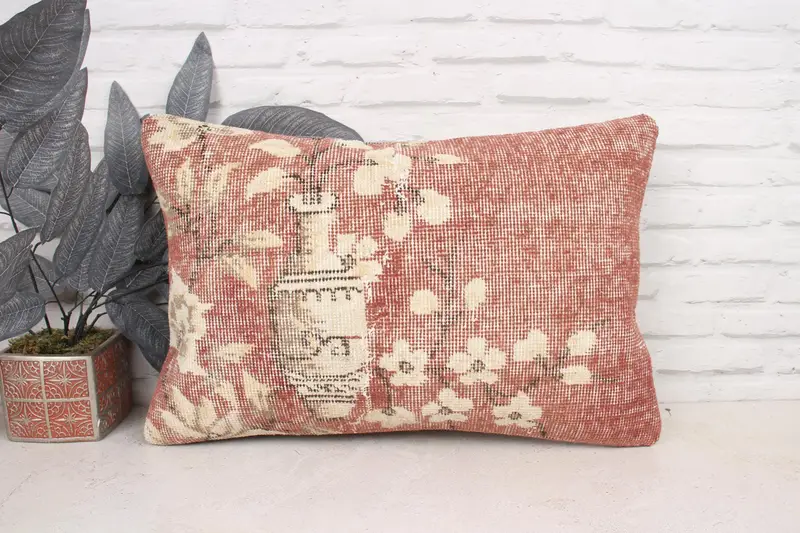 Vintage Pillow, Pillow Cover, Retro Throw Pillow Case, Rustic Cushion Case, 16x24 Red Cushion Case, Vintage Kilim Pillow, Gift Pillow - 1