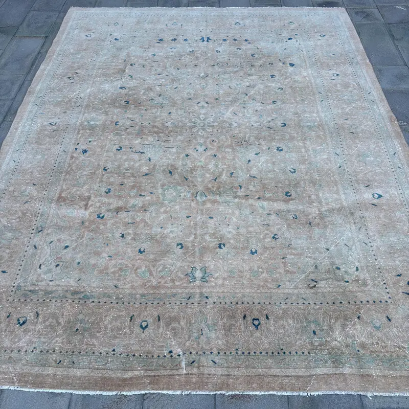 Vibrant 8,8x11,4 ft Rug, Striped Geometric Design