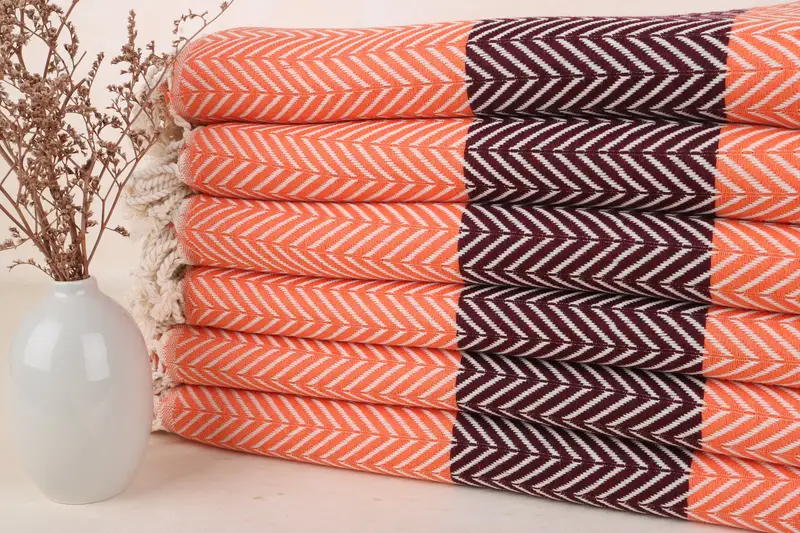 モノグラムビーチタオル、トルコ綿、オレンジダークバーガンディ、シェブロン、40x71インチ