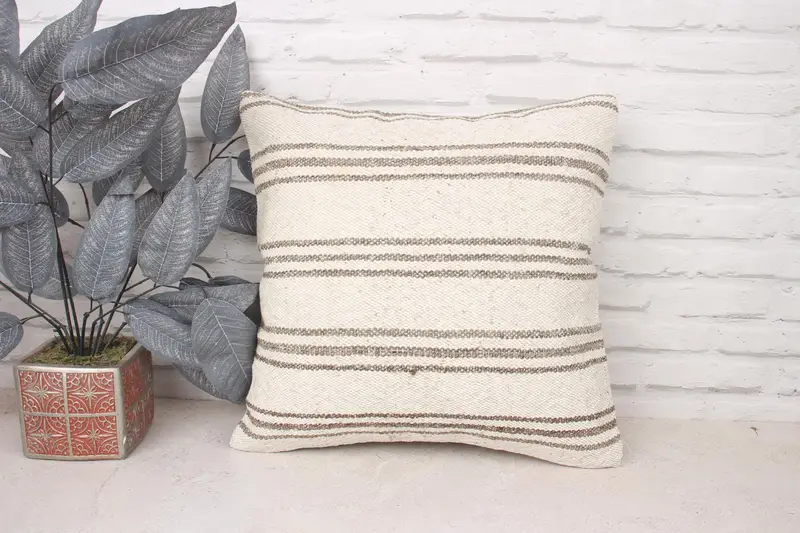 Muted Cushion, Vintage Cushion Case, Cushion, Boho Pillow Sham Cover, Vintage Pillow, Interior Designer Pillow, 18x18 White Pillow - 1
