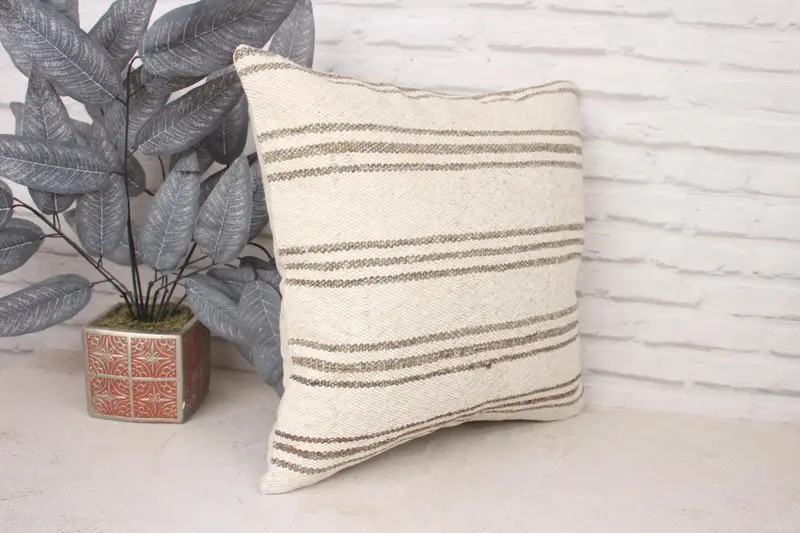 Muted Cushion, Vintage Cushion Case, Cushion, Boho Pillow Sham Cover, Vintage Pillow, Interior Designer Pillow, 18x18 White Pillow - 3