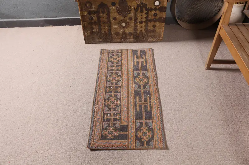 1.6x3.4フィートのオレンジ迷彩ラグ、鮮やかでユニークな