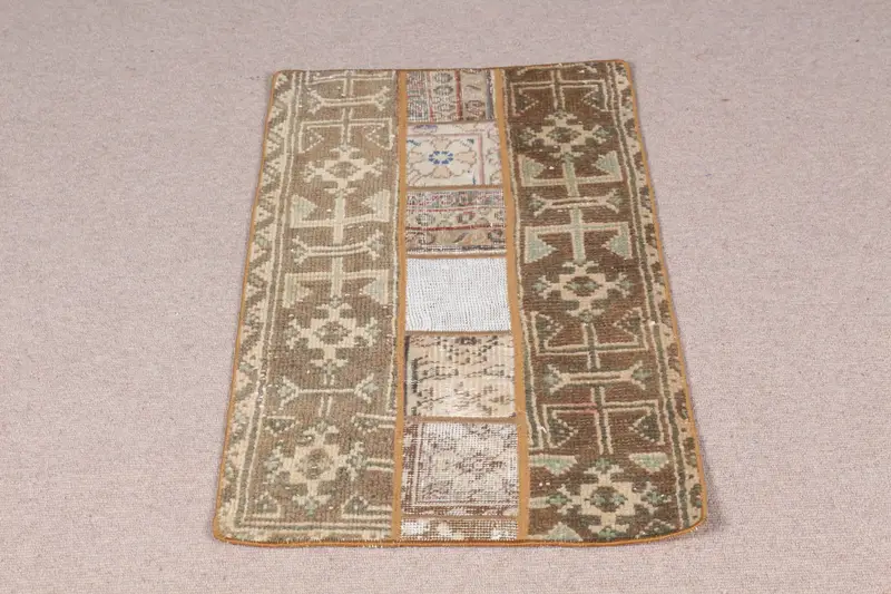 Elegant Rug, 1,7x3,2 ft - Versatile and Stylish