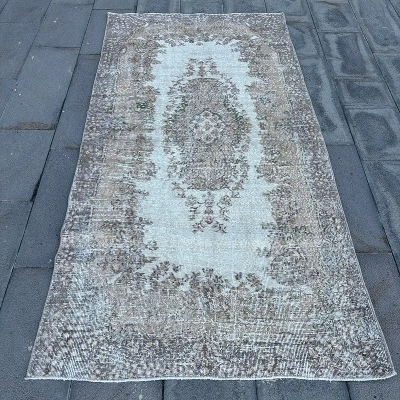 Vintage Turkish Rug 3.9x7.8 ft (120x237 cm), Oushak Gray Polka dot Rug - 1