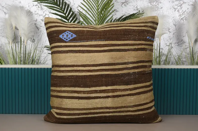 Beige und braun gestreiftes Wurfkissen, 32x32 besticktes Kissen