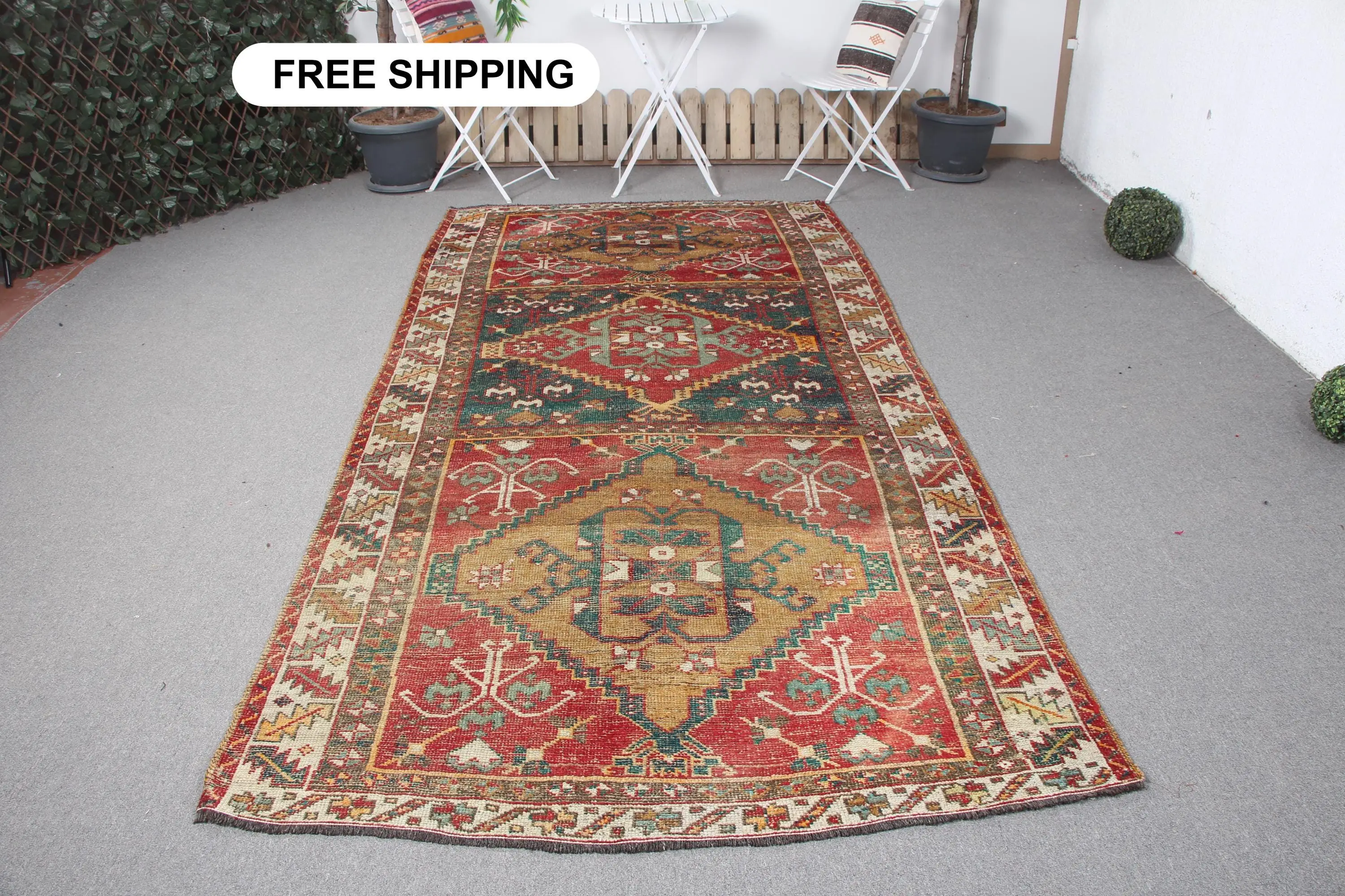 Türkischer großer Teppich 5,1 x 10,4 Fuß (154 x 318 cm), Vintage-Wollteppich mit rotem Tarnmuster - 1