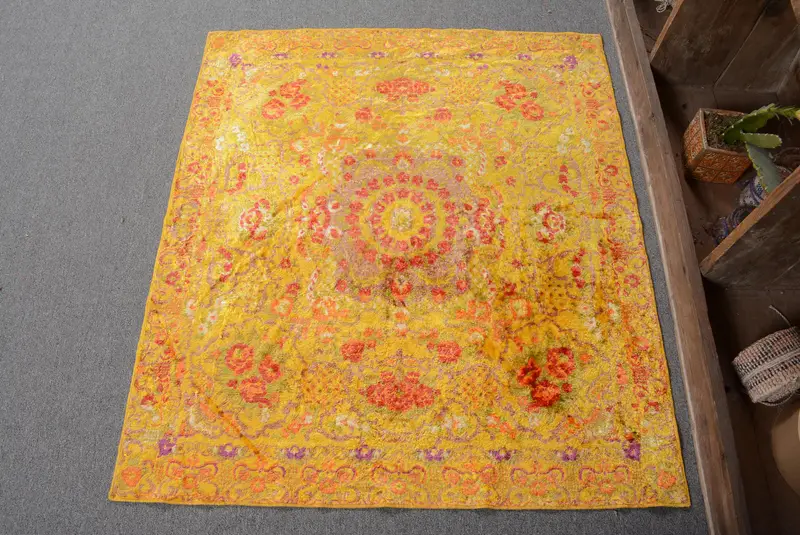 Canlı Sarı Halı, 3,4x3,9 ft Kırmızı Desenli