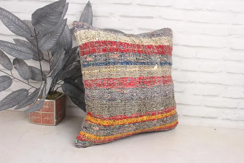 Kilim Pillow Cover, Bright Pillow, Kilim Pillow, Meditation Cushion Case, Vintage Kilim Throw Pillow, 18x18 Red Pillow, Cushion Cover - 3