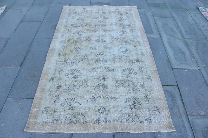 Alfombra Elegante Beige y Marrón 1,1x1,8m Diseño Geométrico a Rayas