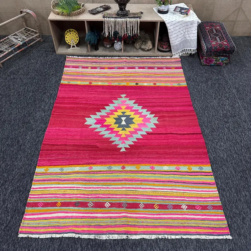 Vintage Rug, Large 5.3x8 ft Turkish Rug, Red Check Wool Rug - 1