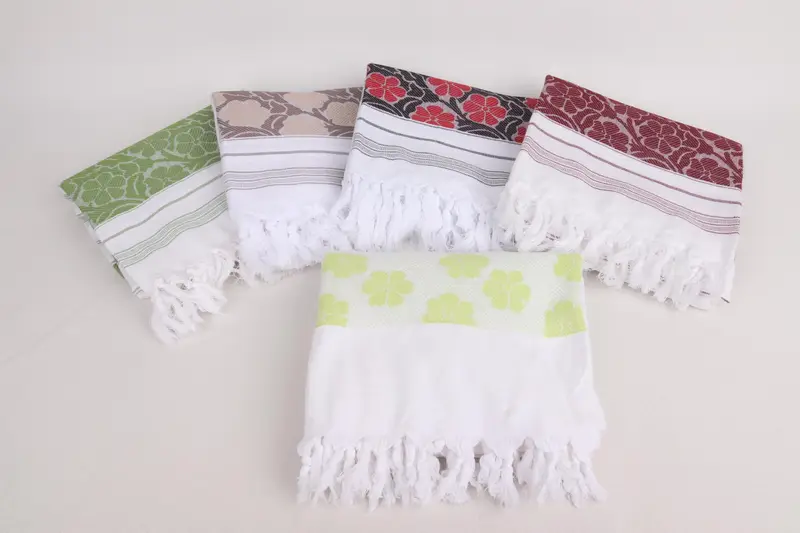 Absorbent towel, Oversized Beach Towel, Best Wedding Gift, Travel towel, Bridal Gifts, Bridesmaid Gift Towel, 70x40 Cotton Daisy Design Towel - 2
