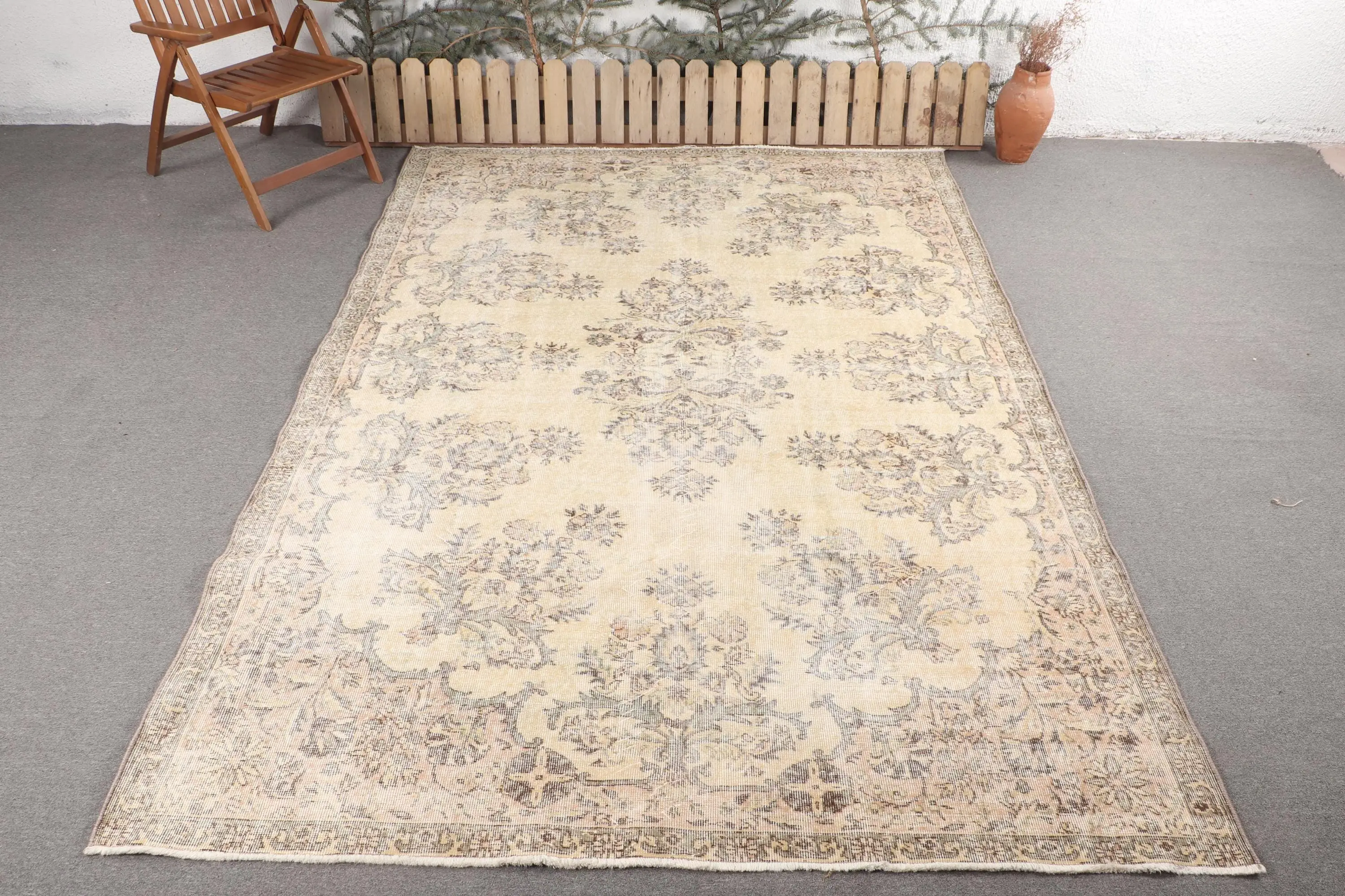 Vintage Teppich, 7x10,2 ft türkischer Teppich, weiß umrandeter Wollteppich - 1