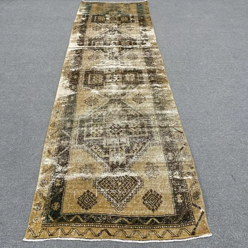 Yellow Animal Print Rug, 3.5x12.1 ft Elegant Decor