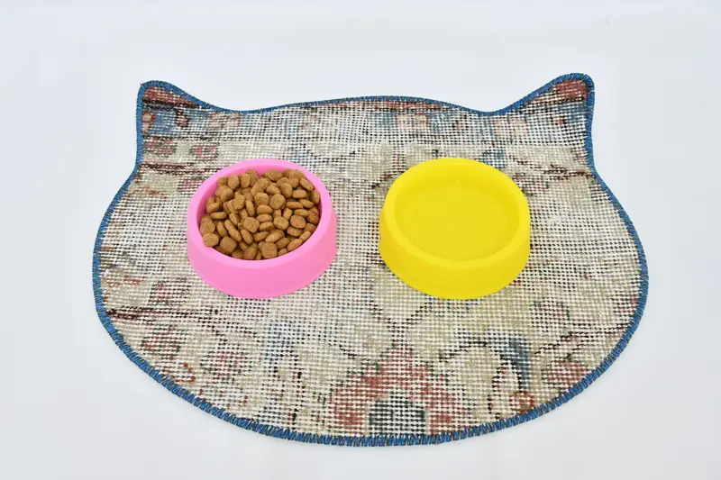 Orta Bej ve Bronz Köpük Dolgulu, Dayanıklı Evcil Hayvan Yastığı