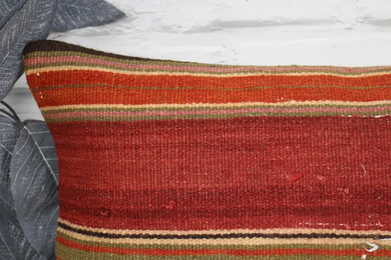 Almohada de alfombra de kilim étnico, almohada de regalo, cubierta de almohada roja de 10x20, cubierta de almohada de kilim, funda de cojín de almohada de regalo personalizada, funda de almohada - 2
