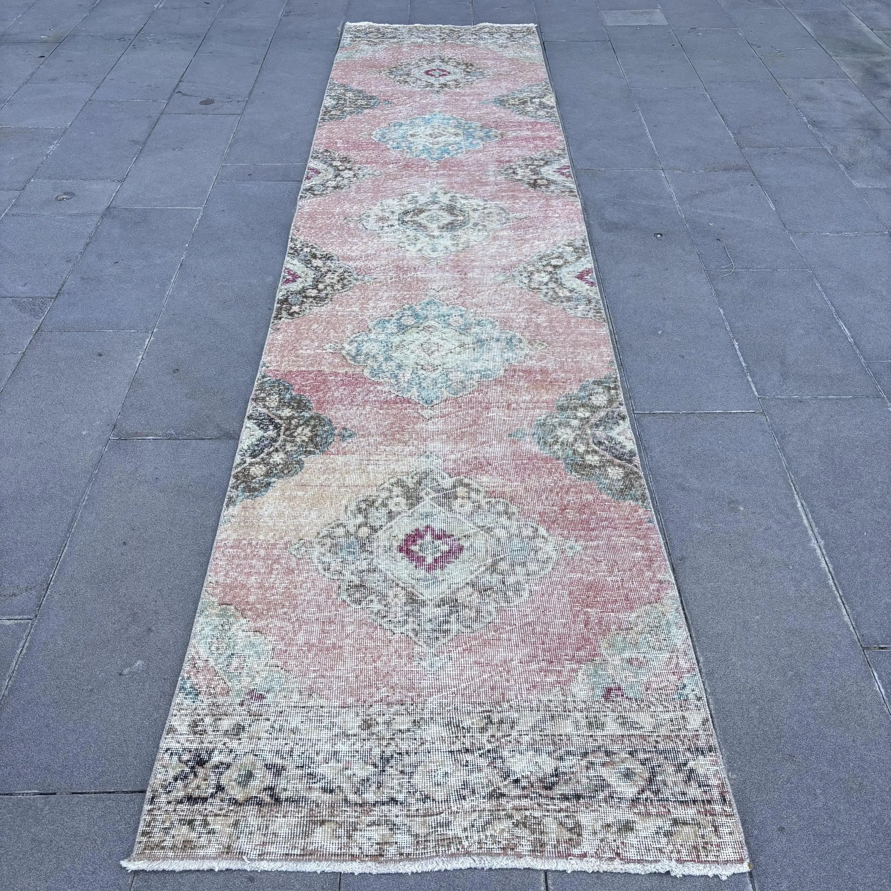Vintage Teppich, 3x12,6 ft Läuferteppich, rosa marokkanischer türkischer Wollteppich - 1