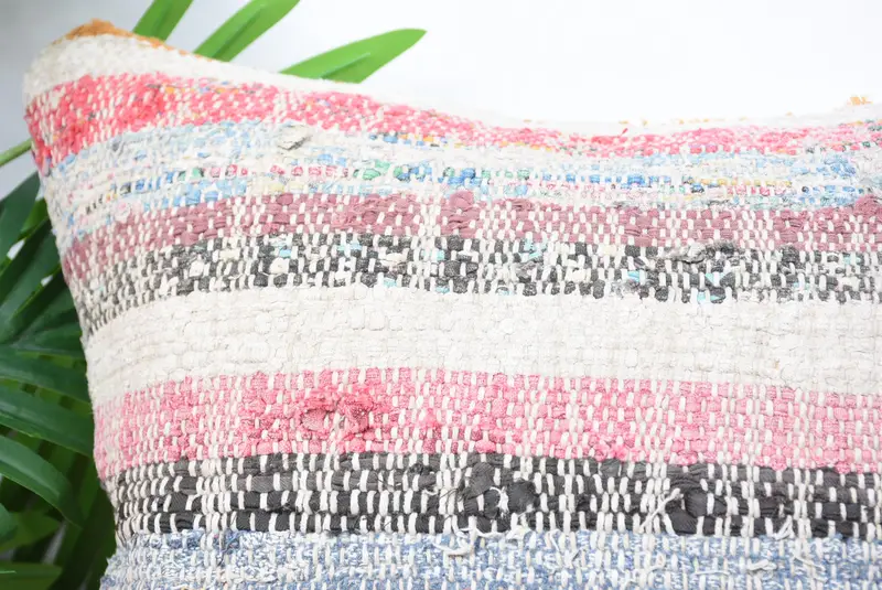 Ethnischer Kilimteppichkissen, Boho -Kissenschein -Abdeckung, Kissenbezug, 18x18 weiße Kissenbedeckung, dekorative Kissenbedeckung, Kilim Kissenbedeckung - 2