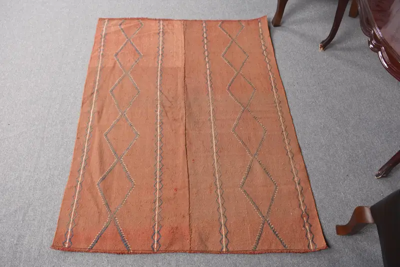 Alfombra turca vintage de 3,4x4,5 pies, alfombra a rayas Kilim marrón - 1
