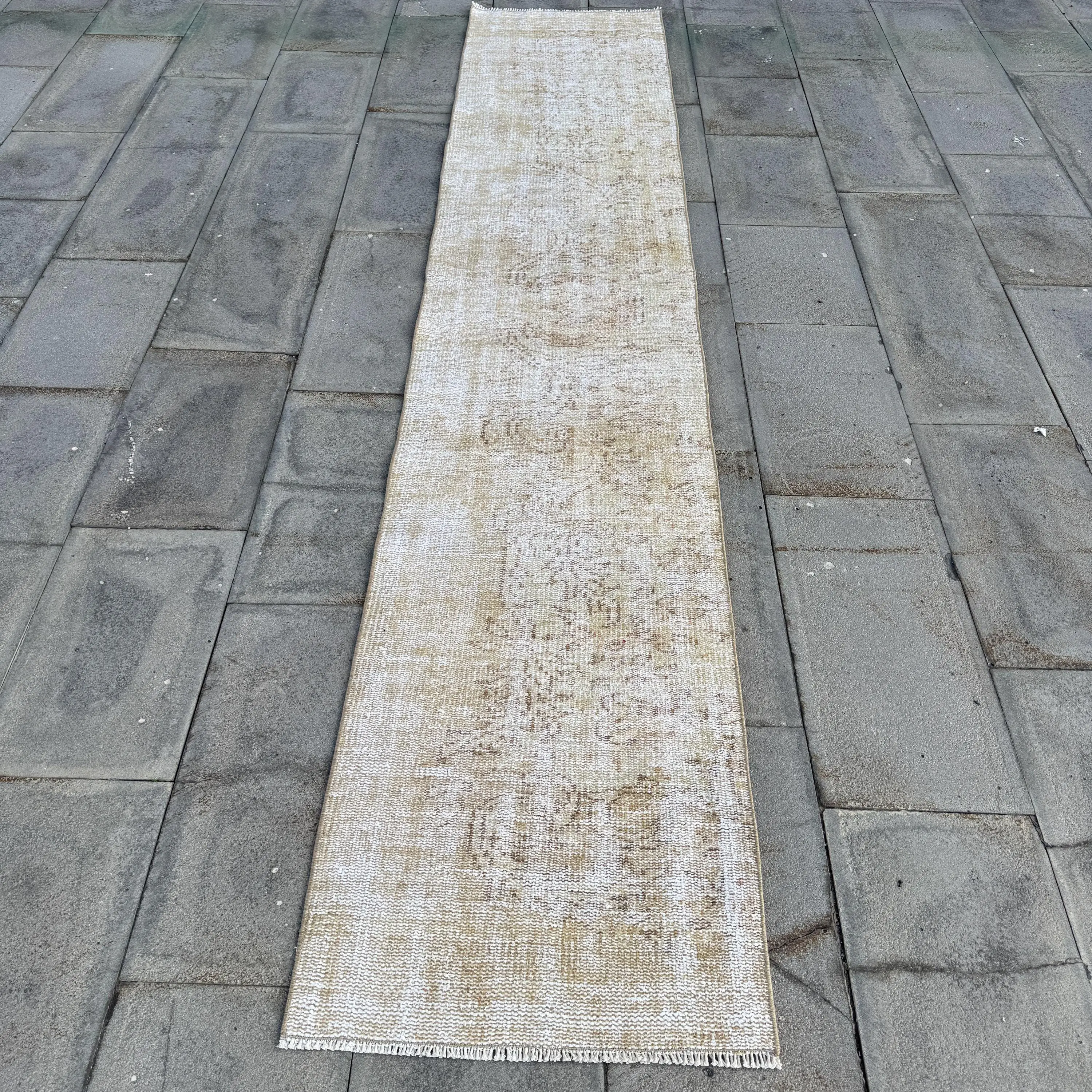 Rug, 1.9x10 ft Vintage Rug, White Solid Rug Wool - 1