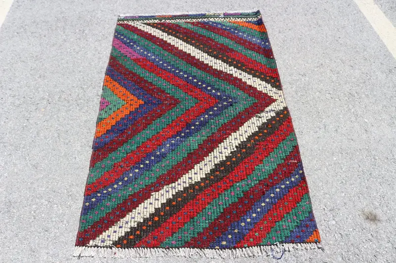 Türk Halısı, 3.1x5 ft Vintage Halı, Kırmızı Mavi Hayvan Baskılı Yün Halı - 1