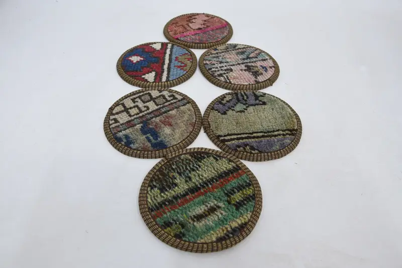 Böhmischer runder Untersetzer, dekorativer Untersetzer in Lila und Braun