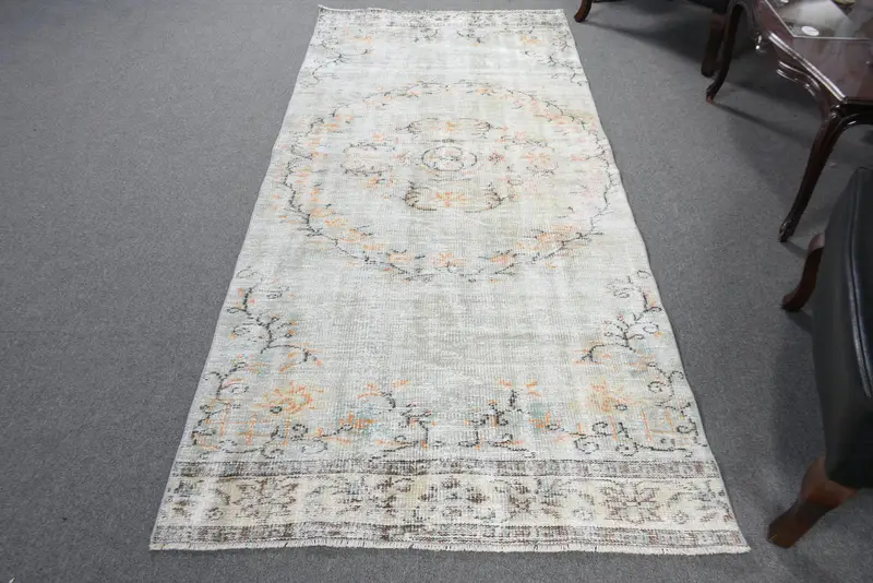 Alfombra de 3,7x8,4 pies, alfombra Oushak vintage, alfombra turca con bordes de lana blanca - 1